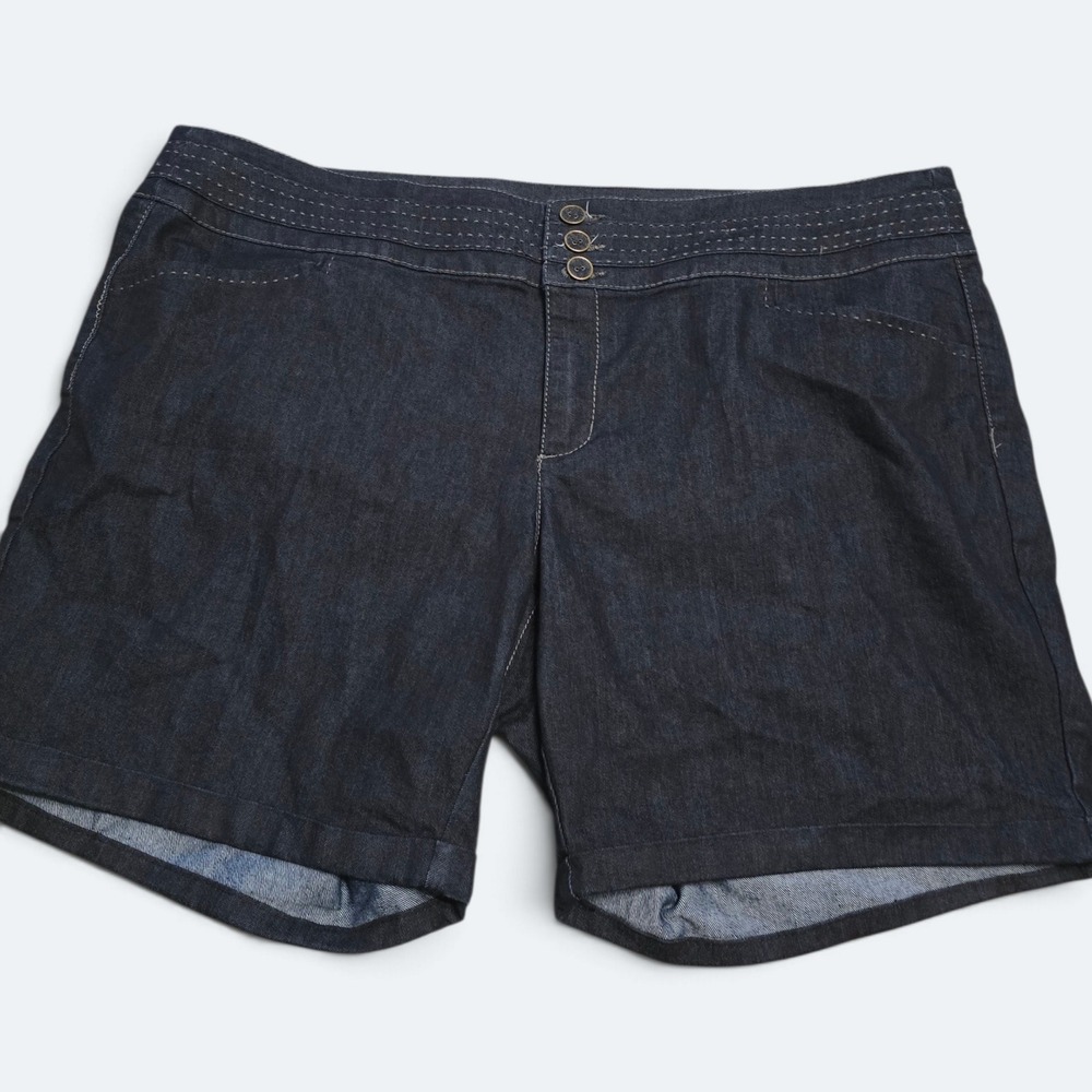 Maurices Womens Size 22 Dark Wash Denim Shorts Triple Button